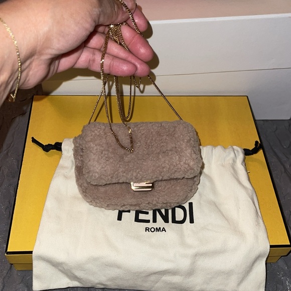 Preloved Fendi Nano baguette shearling leather charm crossbody - Picture 7 of 10